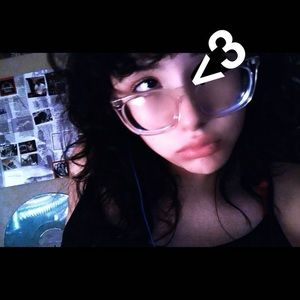 Meet your Posher, Kaelyn